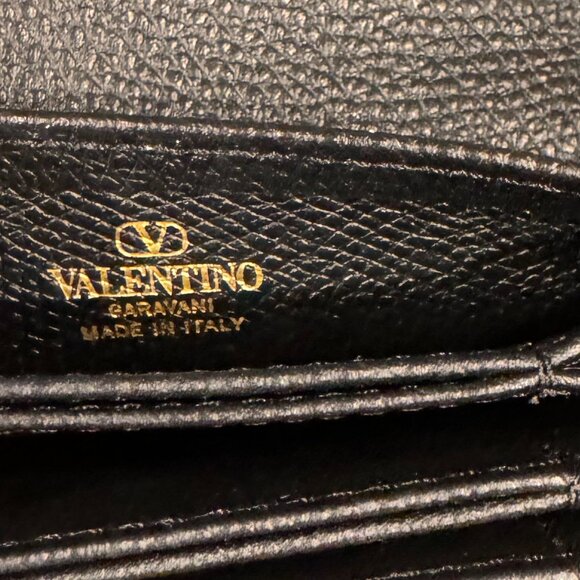 Valentino Garavani V-Logo Signature Leather Card Case in Black Brand New w/tags - Picture 6 of 8